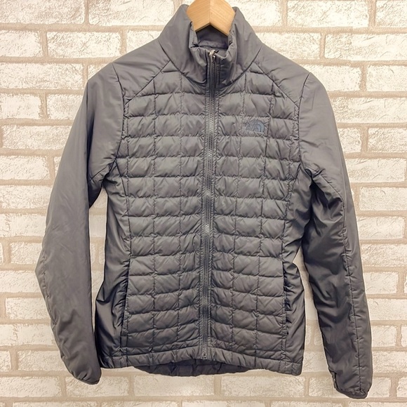 The North Face Black Thermoball ECO Primaloft Quilted Jacket XS Lightweight - Picture 1 of 10